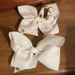 JOJO SIWA Bows.